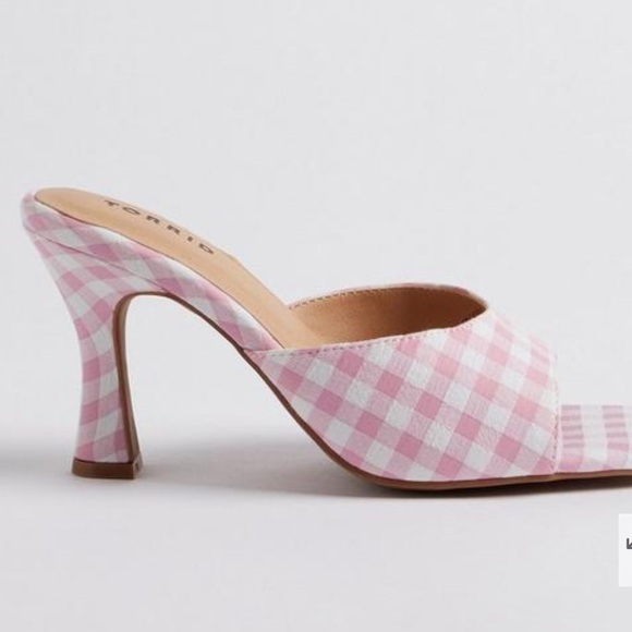 Pink Gingham Sandal - Picture 2 of 4